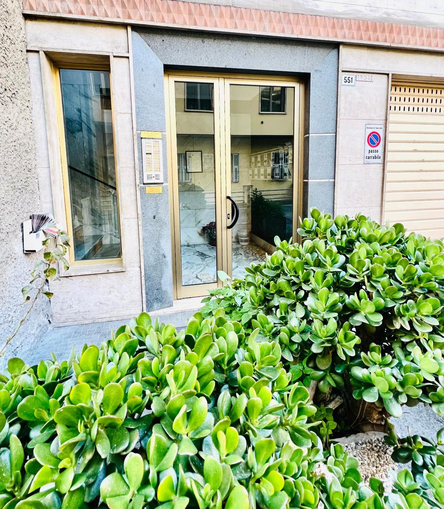 Il Giardino Del Comandante - Trilocale Con Garage Appartement San Remo Buitenkant foto