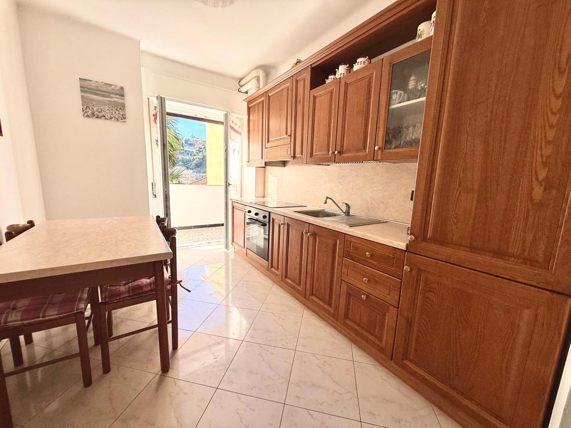 Il Giardino Del Comandante - Trilocale Con Garage Appartement San Remo Buitenkant foto
